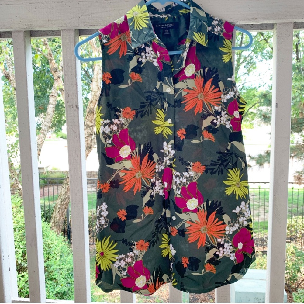 Banana Republic blouse